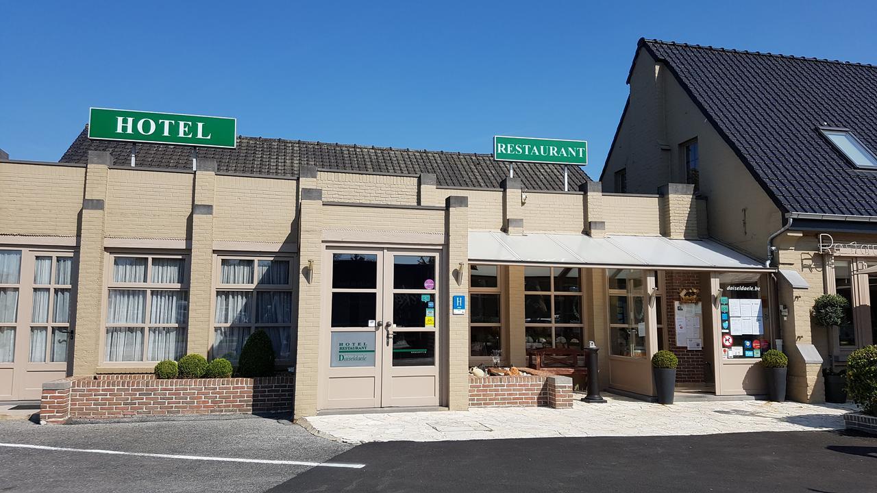 Hostellerie Daiseldaele Dadizele Buitenkant foto