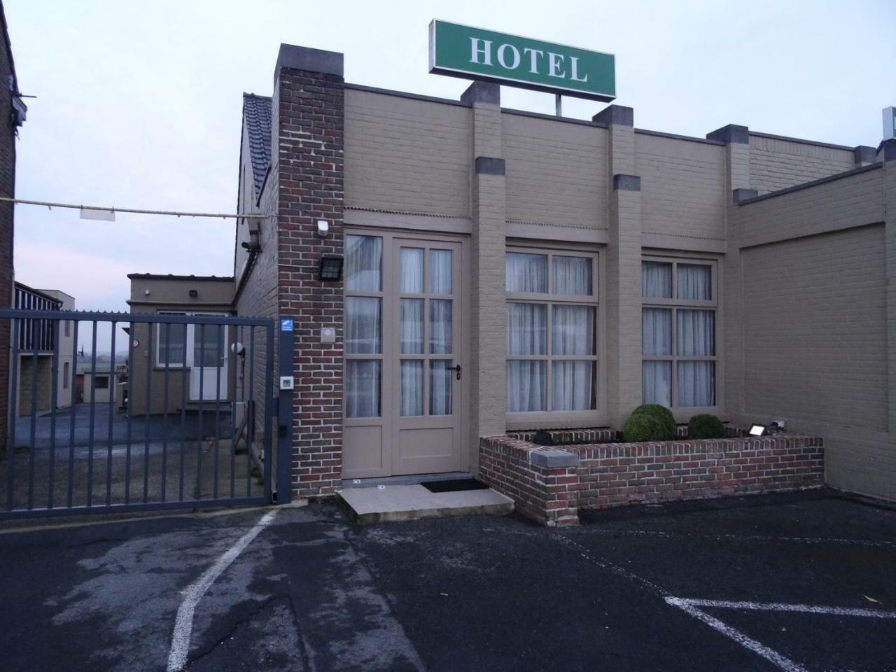 Hostellerie Daiseldaele Dadizele Buitenkant foto