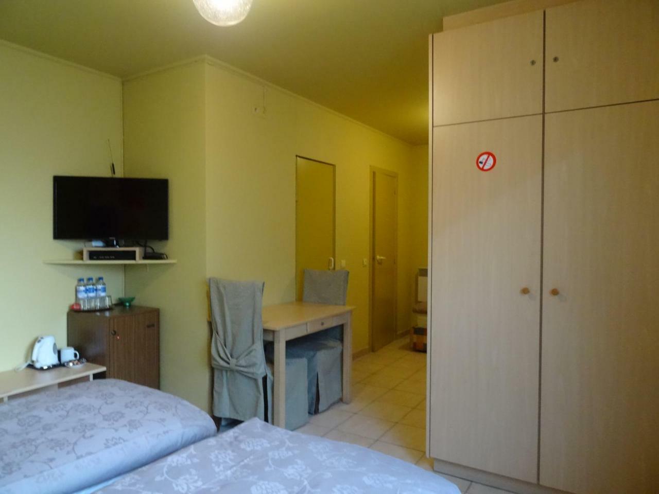 Hostellerie Daiseldaele Dadizele Buitenkant foto